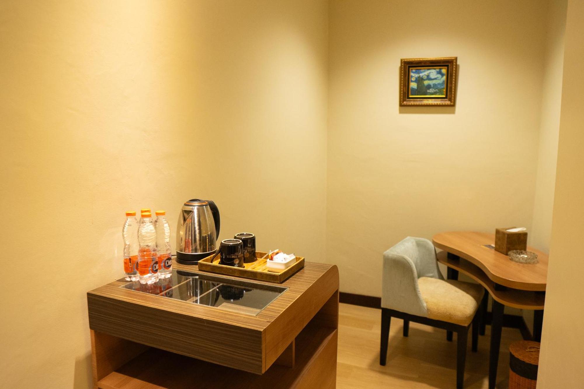 Brits Hotel 庞卡兰布翁 外观 照片
