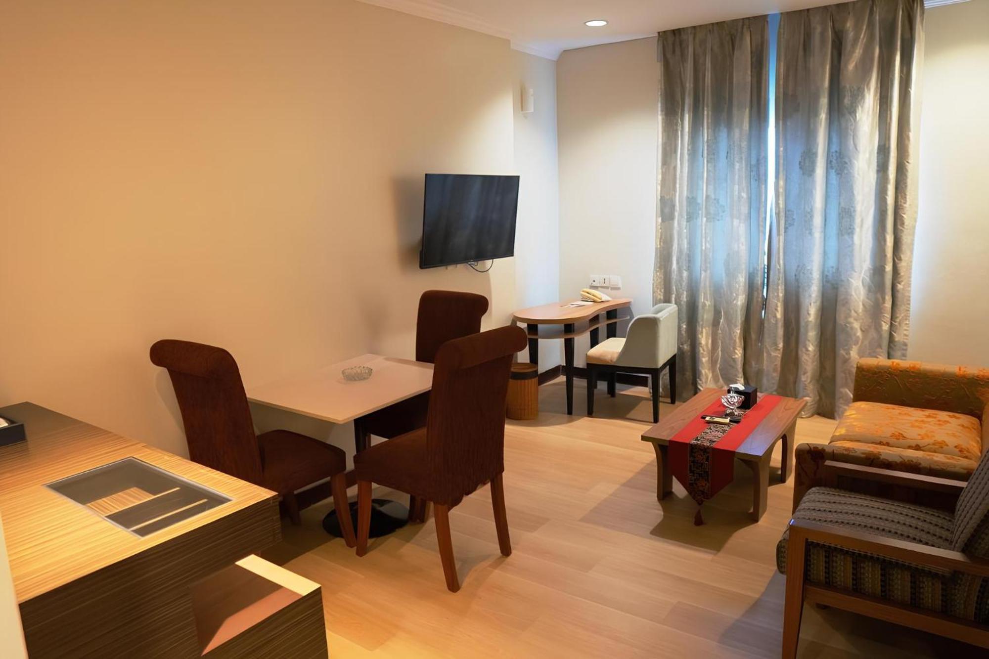 Brits Hotel 庞卡兰布翁 外观 照片